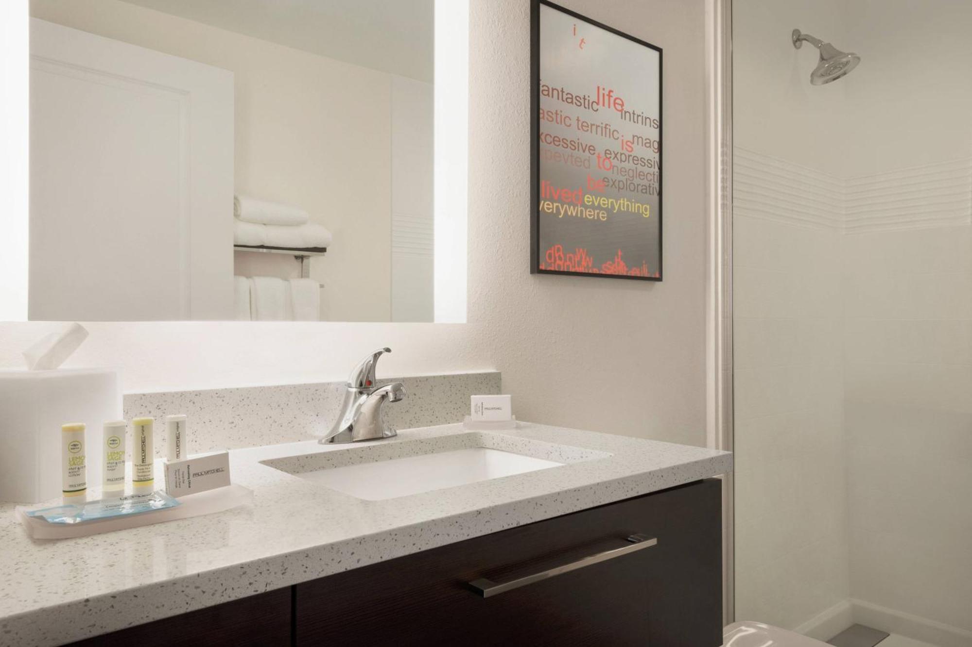 ทาวน์เพลซ สวีท บาย แมริออท ดูบิวก์ ดาวน์ทาวน์ Hotel Dubuque ภายนอก รูปภาพ