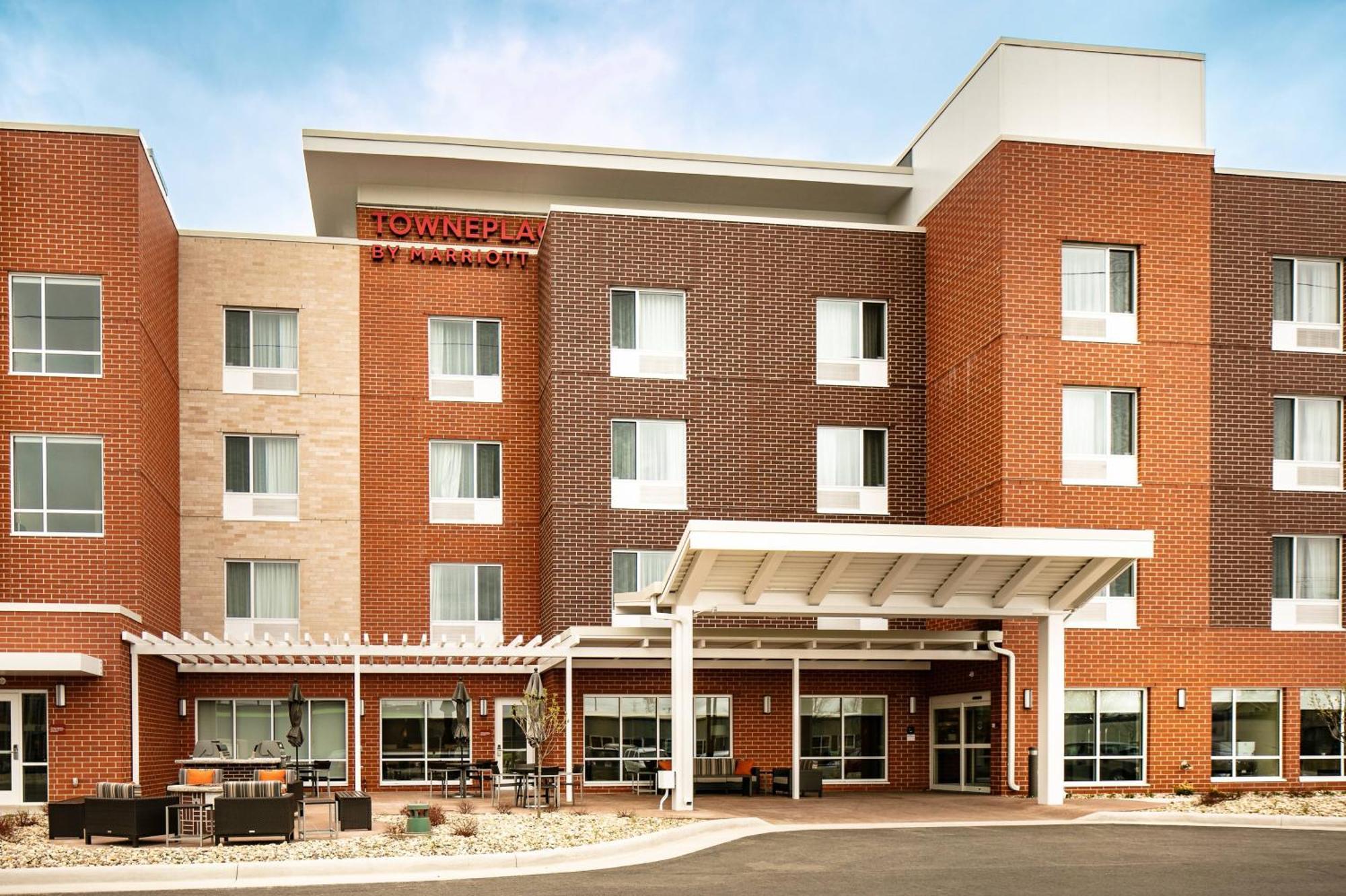 ทาวน์เพลซ สวีท บาย แมริออท ดูบิวก์ ดาวน์ทาวน์ Hotel Dubuque ภายนอก รูปภาพ