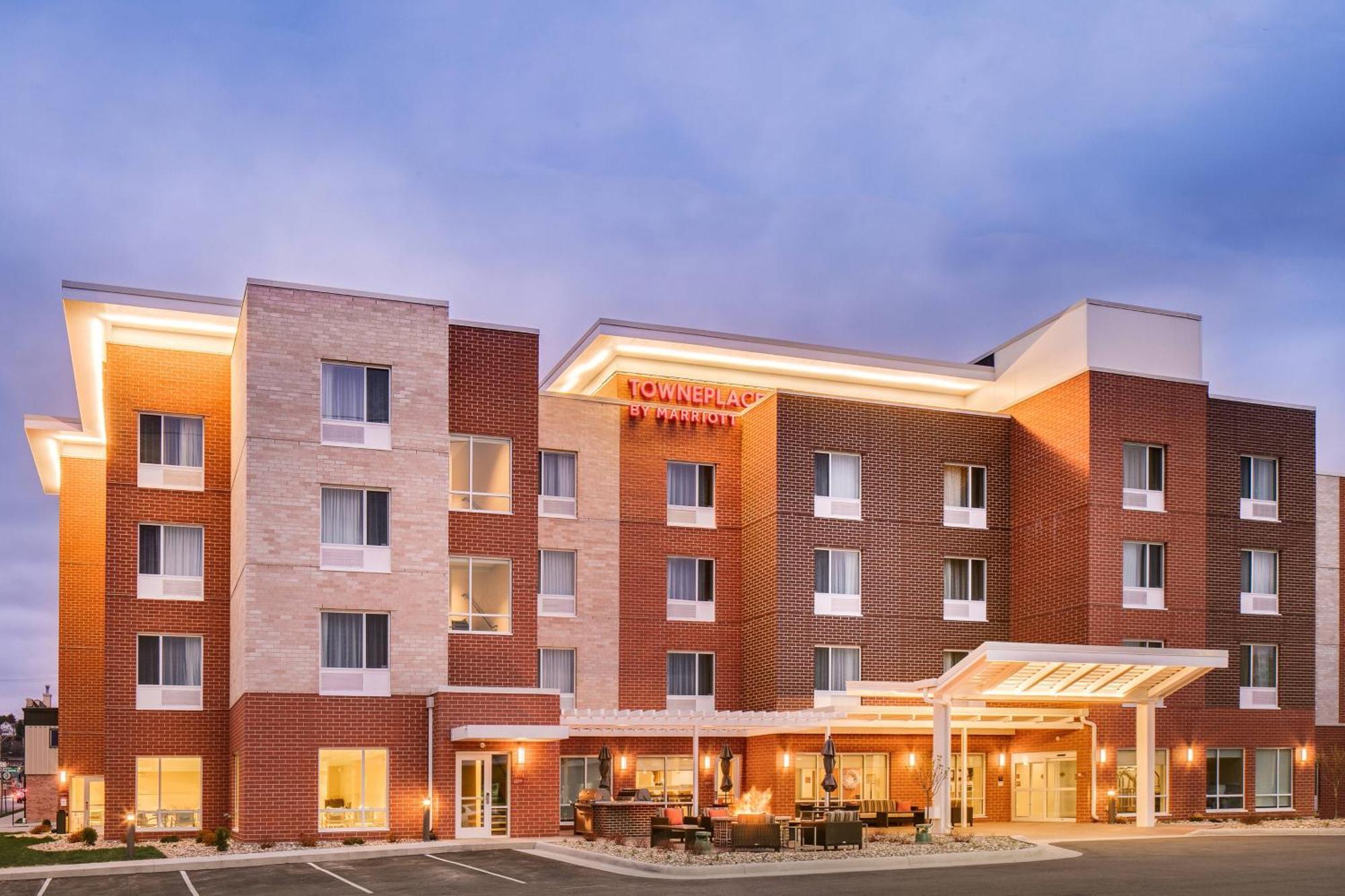 ทาวน์เพลซ สวีท บาย แมริออท ดูบิวก์ ดาวน์ทาวน์ Hotel Dubuque ภายนอก รูปภาพ